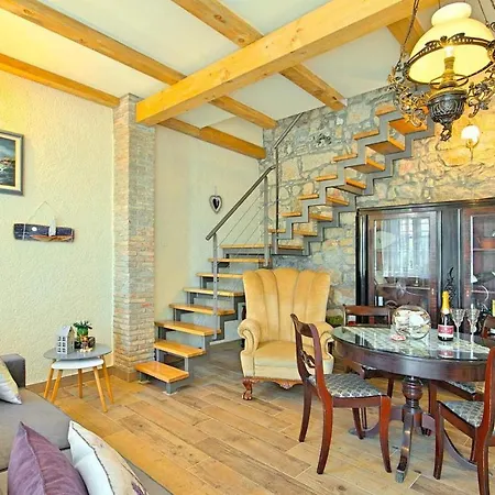 Holiday home Casa Batana *